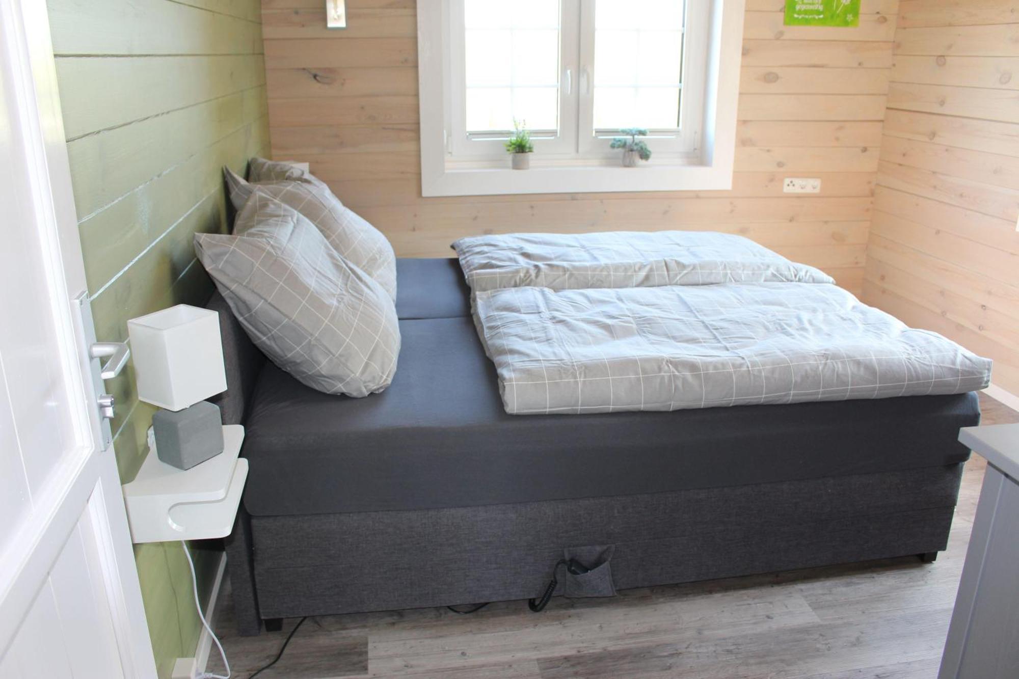 Idyllisches-Blockbohlenhaus-Mit-Eigenem-Garten-Und-Sauna-Zum-Wohlfuehlen Martensrade Exteriör bild