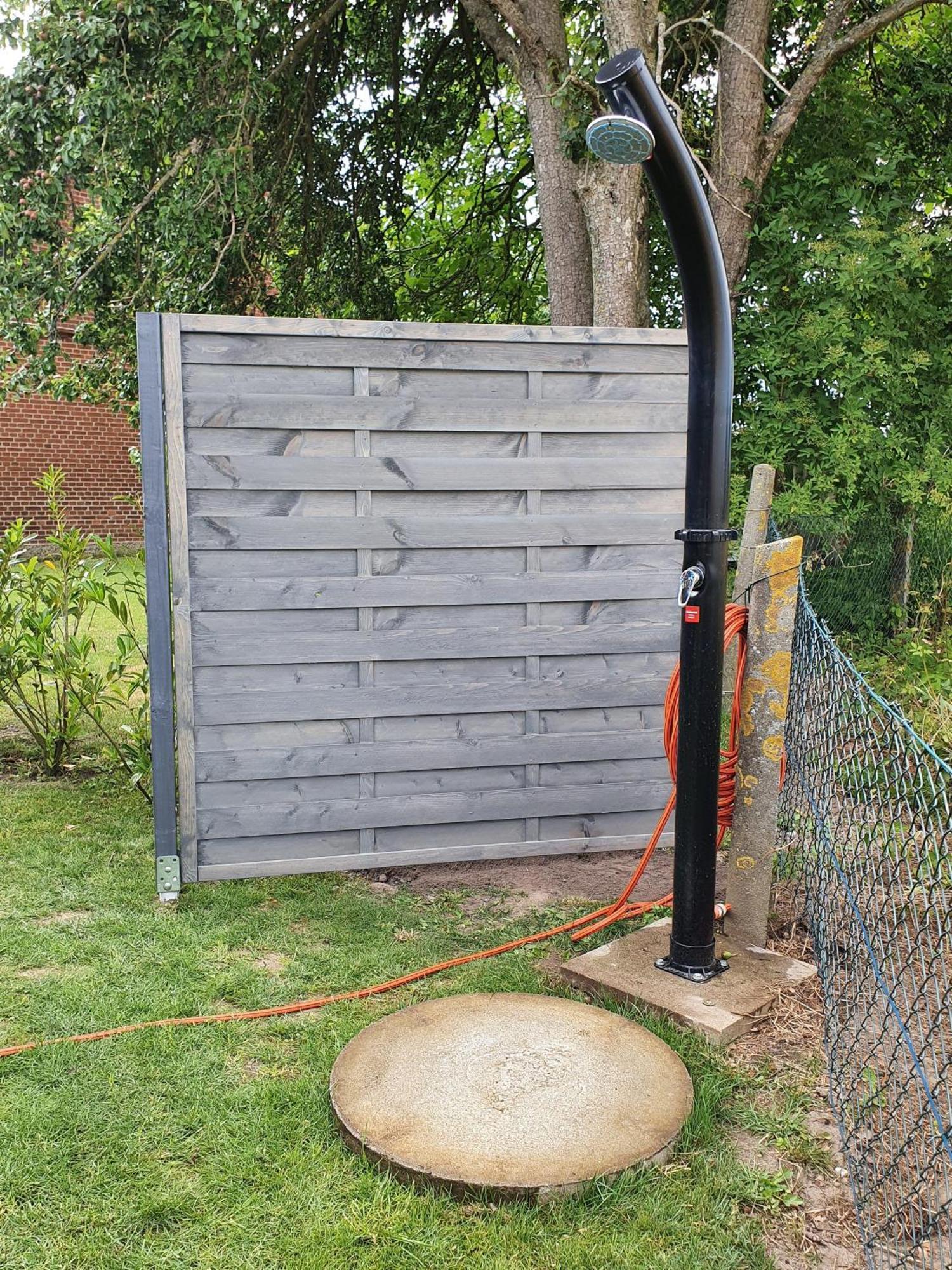 Idyllisches-Blockbohlenhaus-Mit-Eigenem-Garten-Und-Sauna-Zum-Wohlfuehlen Martensrade Exteriör bild